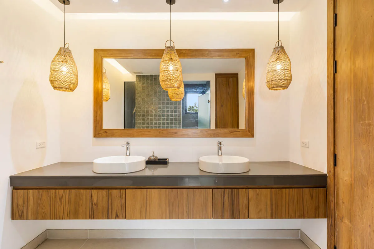 Premium interior materials and finishes at Villa Montana